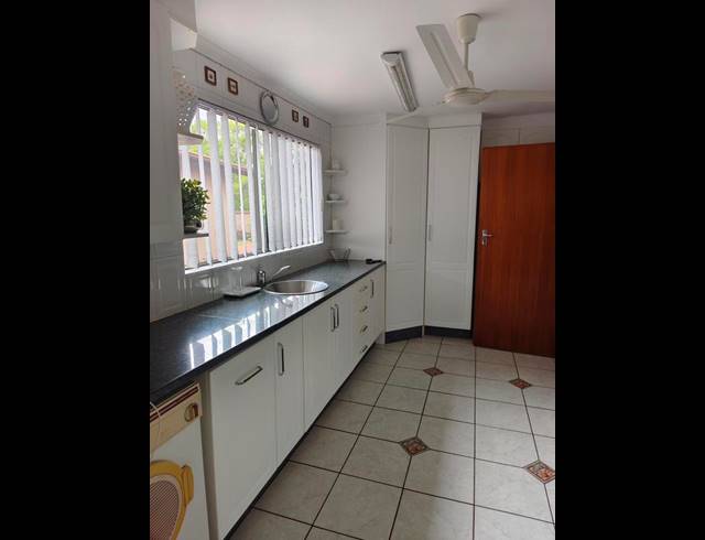 3 BEDROOM HOUSE FOR SALE IN KLIPPOORTJE